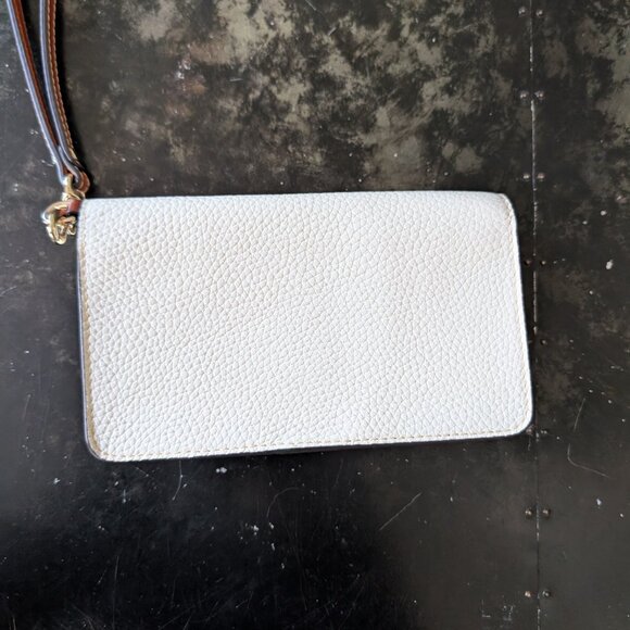 Dooney and Bourke Fey Wristlet - Picture 4 of 6